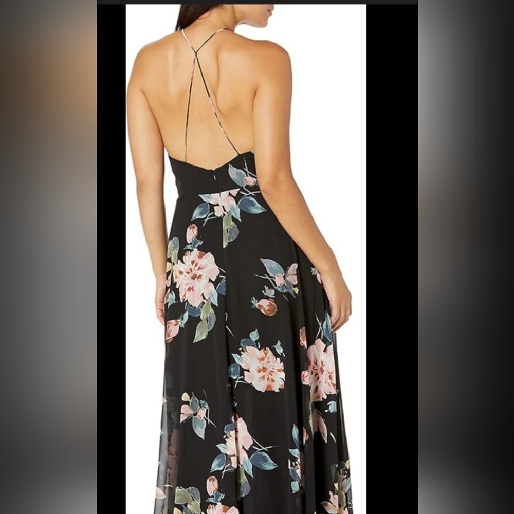 SOPRANO WOMENS FLORAL HALTER DRESS SIZE SMALL NWT